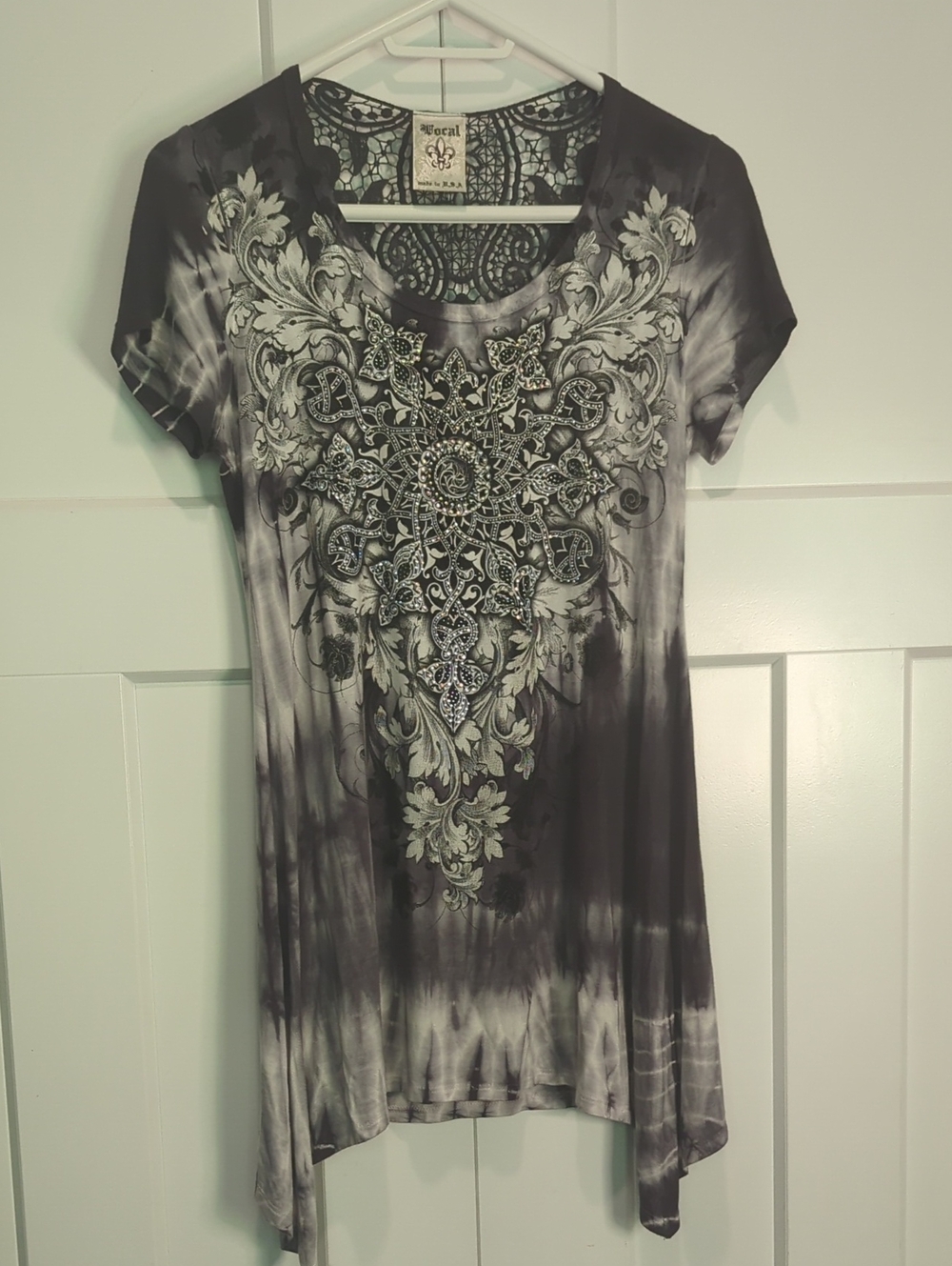 Vocal Black & White Tie-Dye Jeweled Scoop Neck Tunic Size M